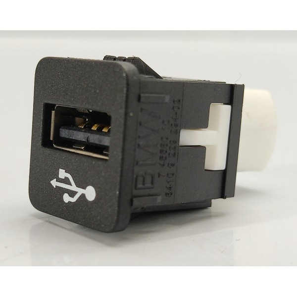 Entrada Usb Bmw G20 320i 2024 74558010