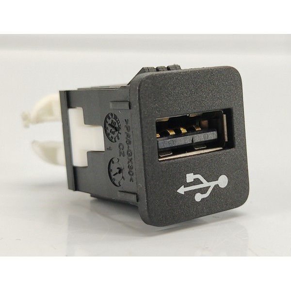 Entrada Usb Bmw G20 320i 2024 74558010