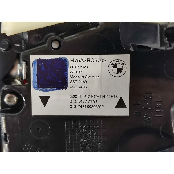 Lanterna Tampa Traseira Esquerda Bmw G20 Msport 320i 2024