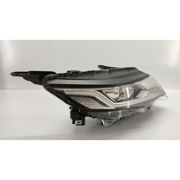 Farol Direito Pajero Sport 2022 2.4 Hpe