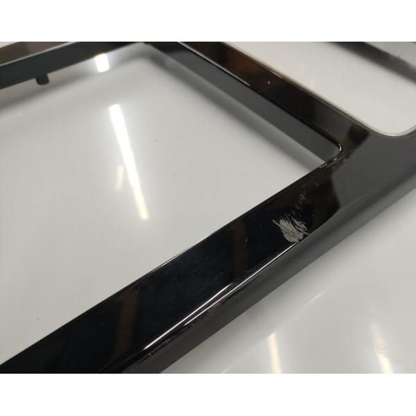 Moldura Console Velar 2.0 P300 2020 Detalhe