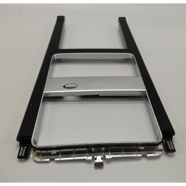 Moldura Console Velar 2.0 P300 2020 Detalhe