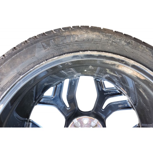 Roda R21 Velar 2.0 P300 2020 Pneu Ruim Detalhe