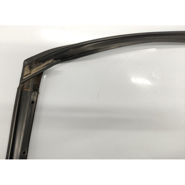 Borracha Fixa Superior Porta T.d Discovery Sport 2021 Borracha Fixa Superior Porta T.d Discovery Sport 2021