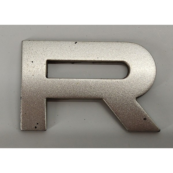 Emblema Letra R Capo Range Rover Sport 2009 02 Prateado Emblema Letra R Capo Range Rover Sport 2009 02 Prateado
