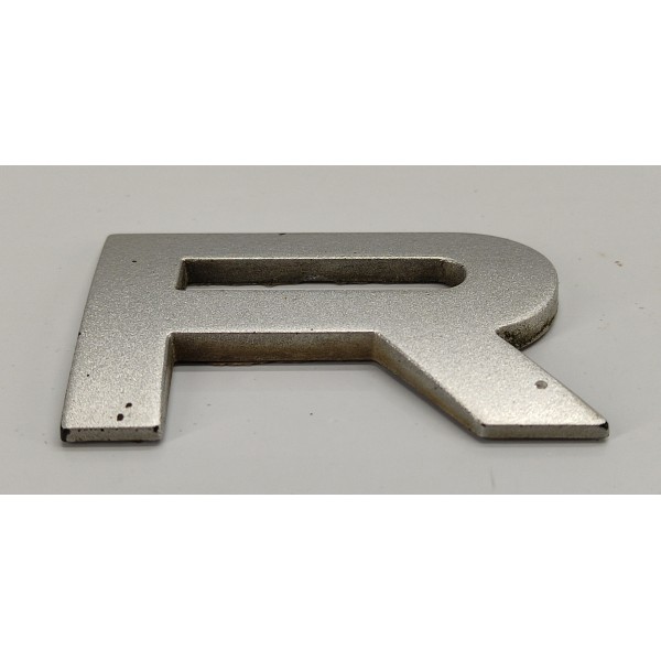 Emblema Letra R Capo Range Rover Sport 2009 02 Prateado Emblema Letra R Capo Range Rover Sport 2009 02 Prateado
