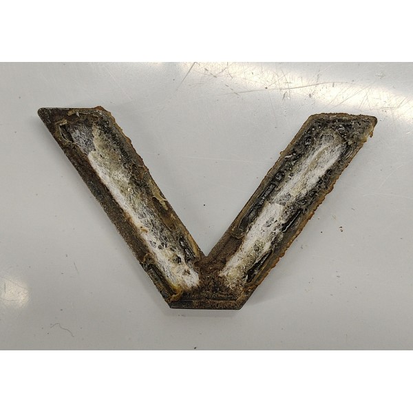 Emblema Letra V Capo Range Rover Sport 2009 Prateado Emblema Letra V Capo Range Rover Sport 2009 Prateado