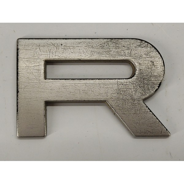 Emblema Letra R Tampa Traseira Range Rover Sport 2009 01