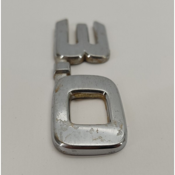 Emblema Porta 3.0 Toyota Hilux 3.0 2009 01 Prateado Emblema Porta 3.0 Toyota Hilux 3.0 2009 01 Prateado
