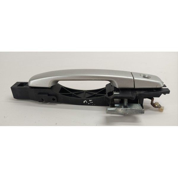 Maçaneta Externa D.e Nissan Sentra 2.0 2011 - Prateado - Dianteira