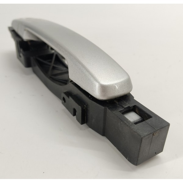Maçaneta Externa D.e Nissan Sentra 2.0 2011 - Prateado - Dianteira