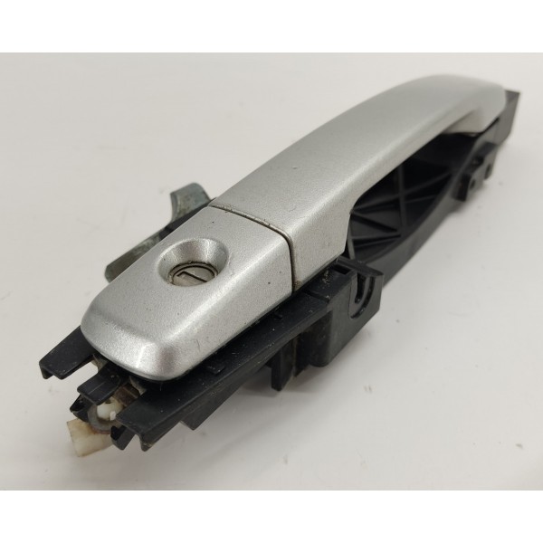 Maçaneta Externa D.e Nissan Sentra 2.0 2011 - Prateado - Dianteira