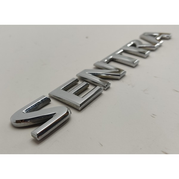 Emblema Sentra Tampa Traseira Nissan Sentra 2.0 2011 Prateado