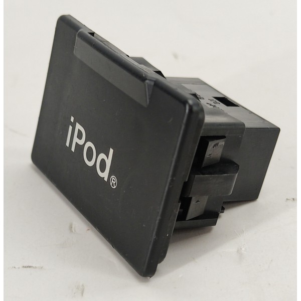 Botão Entrada iPod Nissan Sentra 2011 Preto