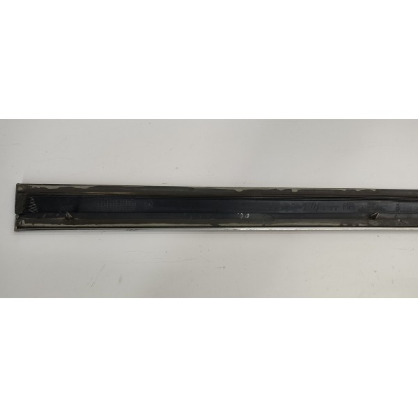 Friso Porta D.d Nissan Sentra 2.0 2011 80870zt59ac Prateado