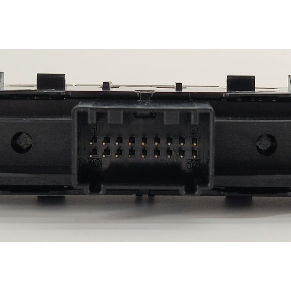 Botão Pista Alerta Trava Off Gm Tracker 1.2 Turbo 2023 Preto