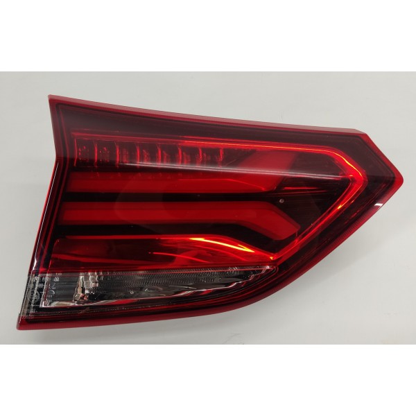 Lanterna Tampa Traseira L.e Tracker 1.2 Turbo 2023 901719757 Vermelho Esquerdo/motorista