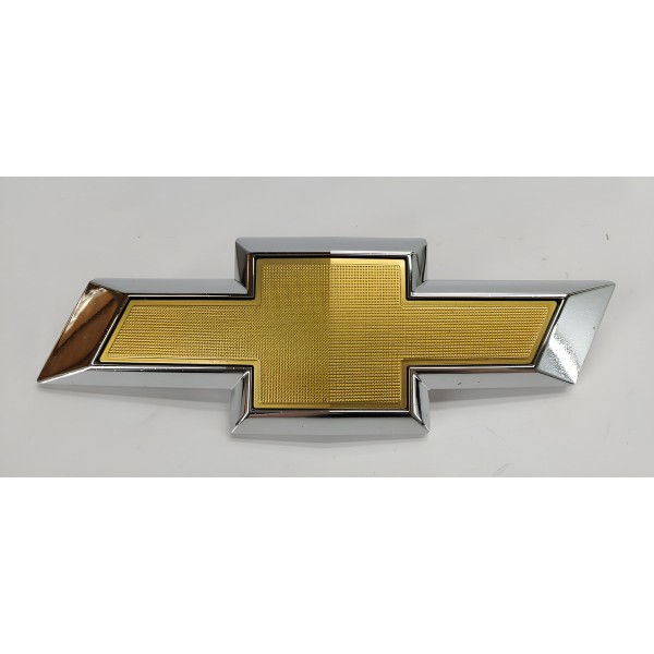 Emblema Grade Frontal Gm Tracker 1.2 Turbo 2023 26301767 Dourado
