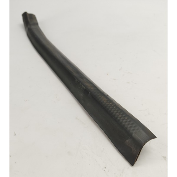 Borracha Vedação Carroceria T.e Tracker 1.2 2023 26238822 Preto