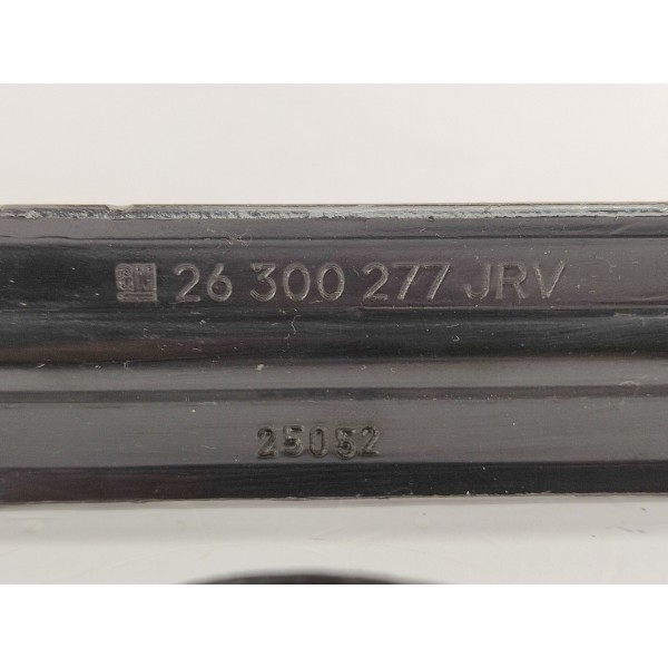 Trava Suporte Bateria Gm Tracker 1.2 Turbo 2023 26300277 Direito