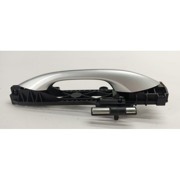 Maçaneta Externa Porta T.d Gm Tracker 1.2 Turbo 2023 Cinza Traseira