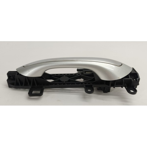 Maçaneta Externa Porta T.e Gm Tracker 1.2 Turbo 2023 Cinza Traseira