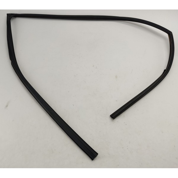 Borracha Porta D.e Gm Tracker 1.2 Turbo 2023 C/detalhe Preto