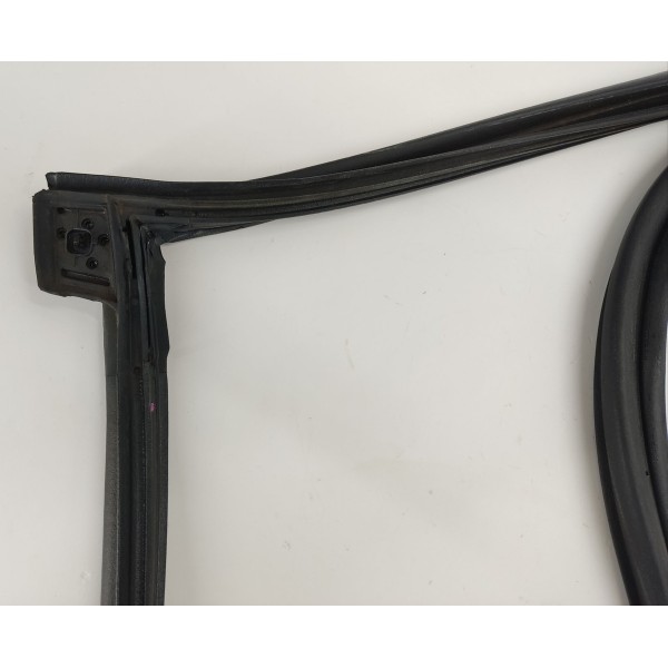 Borracha Fixa Porta D.d Gm Tracker 1.2 Turbo 2023 Preto