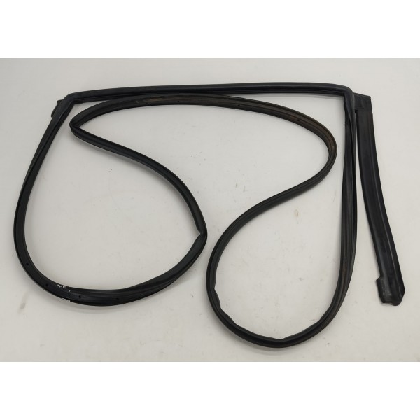 Borracha Fixa Porta T.e Gm Tracker 1.2 Turbo 2023 Preto