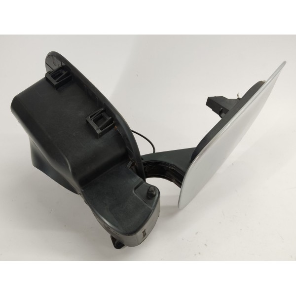 Tampa Portinhola Tanque Gm Tracker 1.2 Turbo 2023 Prateado 2023