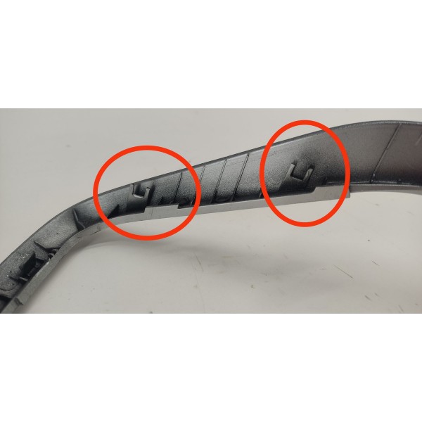 Moldura Console Gm Tracker 1.2 Turbo 2023 C/detalhe Bhu15253 Preto