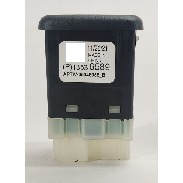 Usb Traseiro Gm Tracker 1.2 Turbo 2023 13536589 Preto