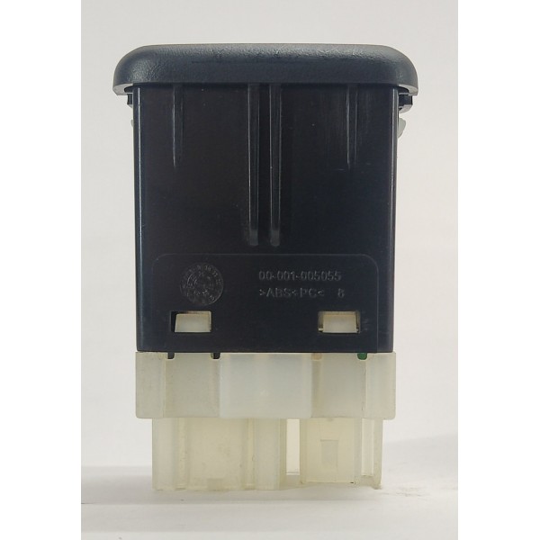 Usb Traseiro Gm Tracker 1.2 Turbo 2023 13536589 Preto