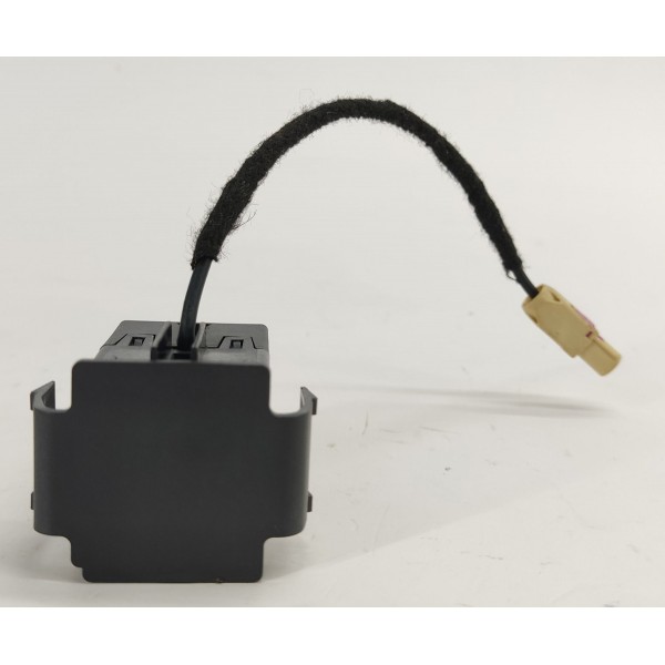 Antena Amplificadora Gm Tracker 1.2 Turbo 2023 84766743