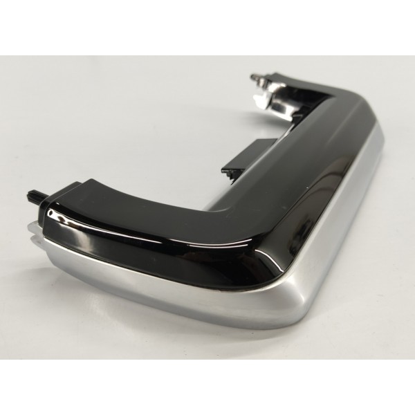 Acabamento Console Velar 2.0 P300 2020 J8a204569