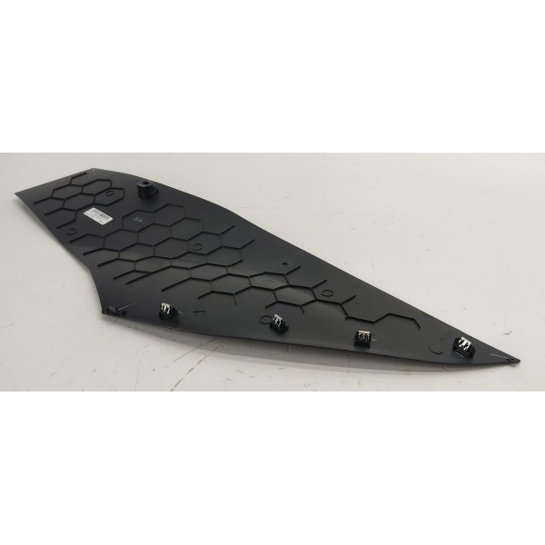 Acabamento Console L.e Gm Tracker 1.2 Turbo 2023 26384291 Preto