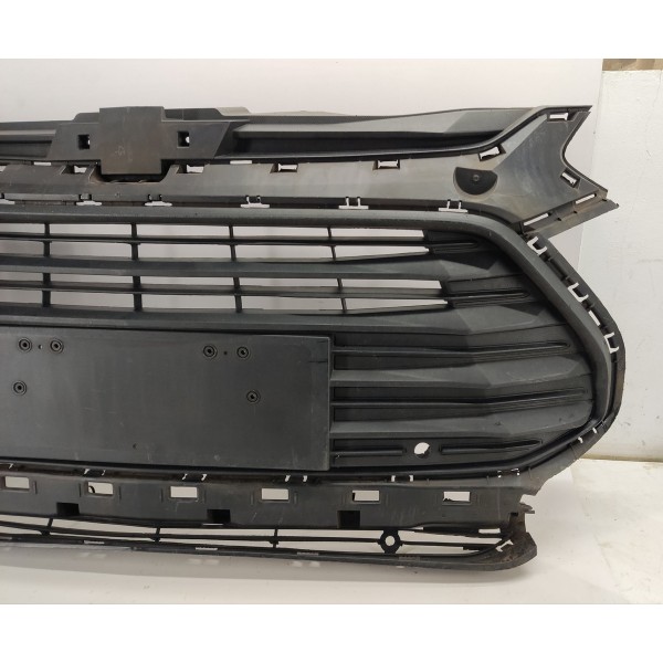 Grade Parachoque Dianteiro Gm Tracker 1.2 Turbo 2023 Detalhe Preto Fosco