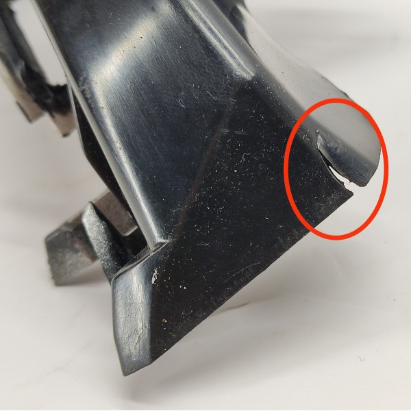 Guia Parachoque T.e Mercedes C180 1.6 2017 C/detalhe