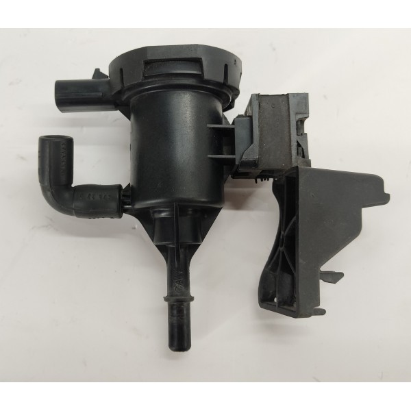 Valvula Canister Mercedes C180 1.6 2017 A0014760532