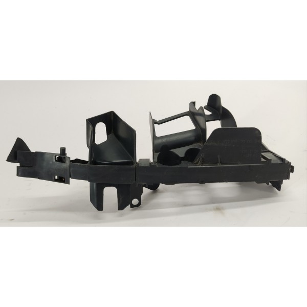 Acabamento Suporte Chicote D.e C180 1.6 2017 A2058317800