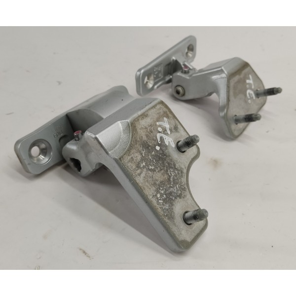 Dobradiça Porta T.e Mercedes C180 1.6 2017