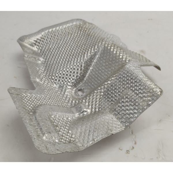 Protetor Calor Escape Mercedes C180 1.6 2017 A2056825171