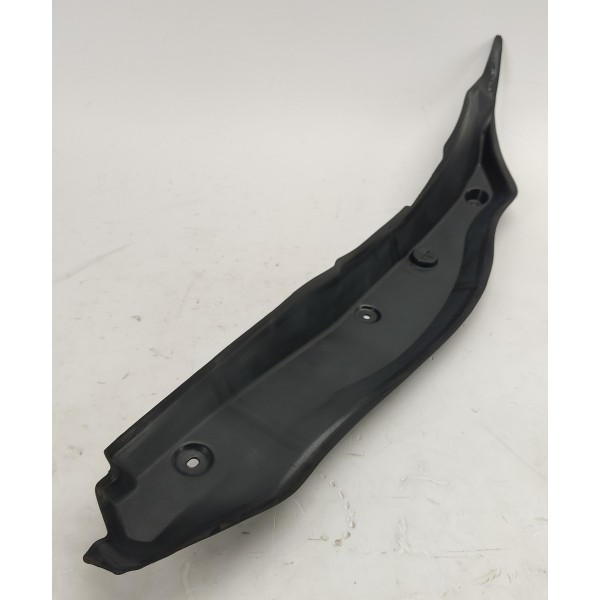 Guarda Pó Paralama D.d Mercedes C180 1.6 2017 A2058890025