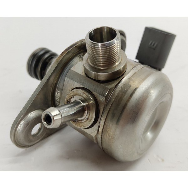 Bomba Alta Pressão Mercedes C180 1.6 2017 A2740700901