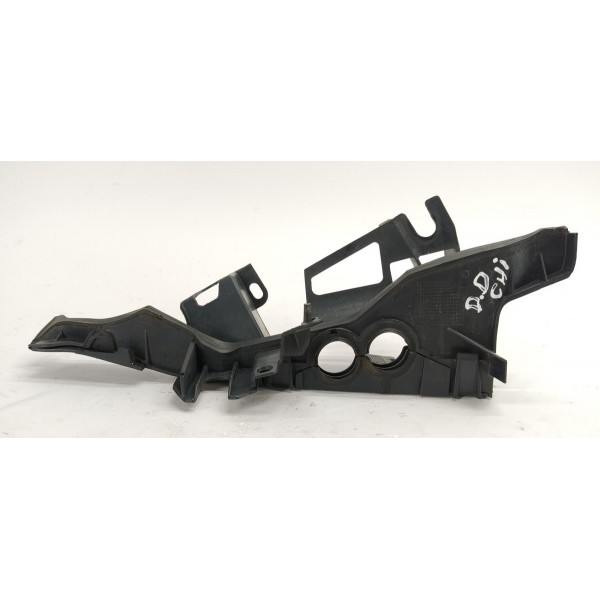 Suporte Chicote D.d Mercedes C180 1.6 2017 A2050317600