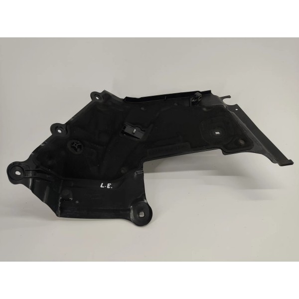 Defletor Protetor Calor L.e Mercedes C180 2017 A2056205801