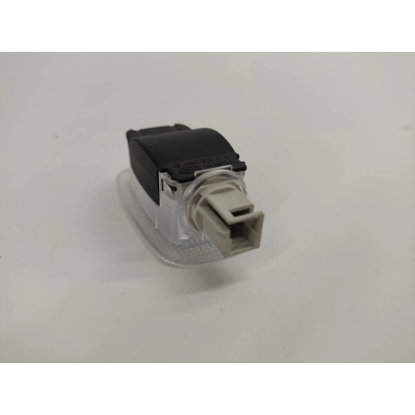 Luz Teto Cortesia Mercedes C180 1.6 2017 A0028202101