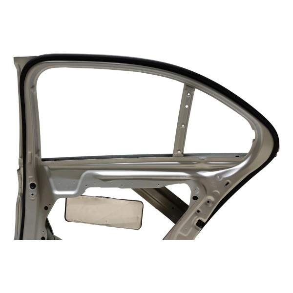Porta Traseira Direita Mercedes C180 1.6 2017 C/detalhe Traseira Direita Prata