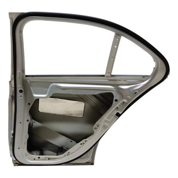 Porta Traseira Direita Mercedes C180 1.6 2017 C/detalhe Traseira Direita Prata