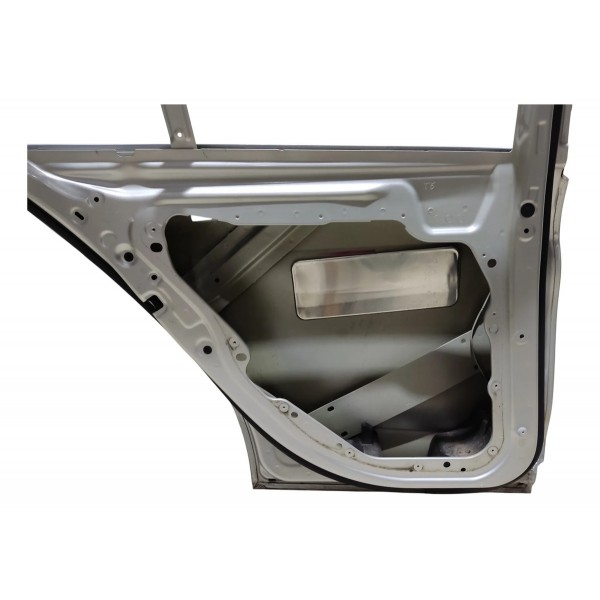 Porta Traseira Esquerda Mercedes C180 1.6 2017 Traseira Esquerdo Prata